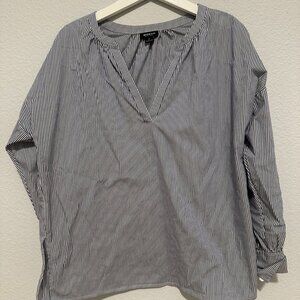 Oversized Whte and Blue Striped Shirt